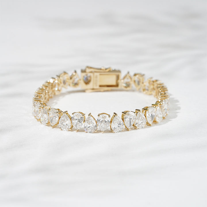 7mm, 22ct Pear Cut Interlocking Diamond Tennis Bracelet in 18K Solid Yellow Gold