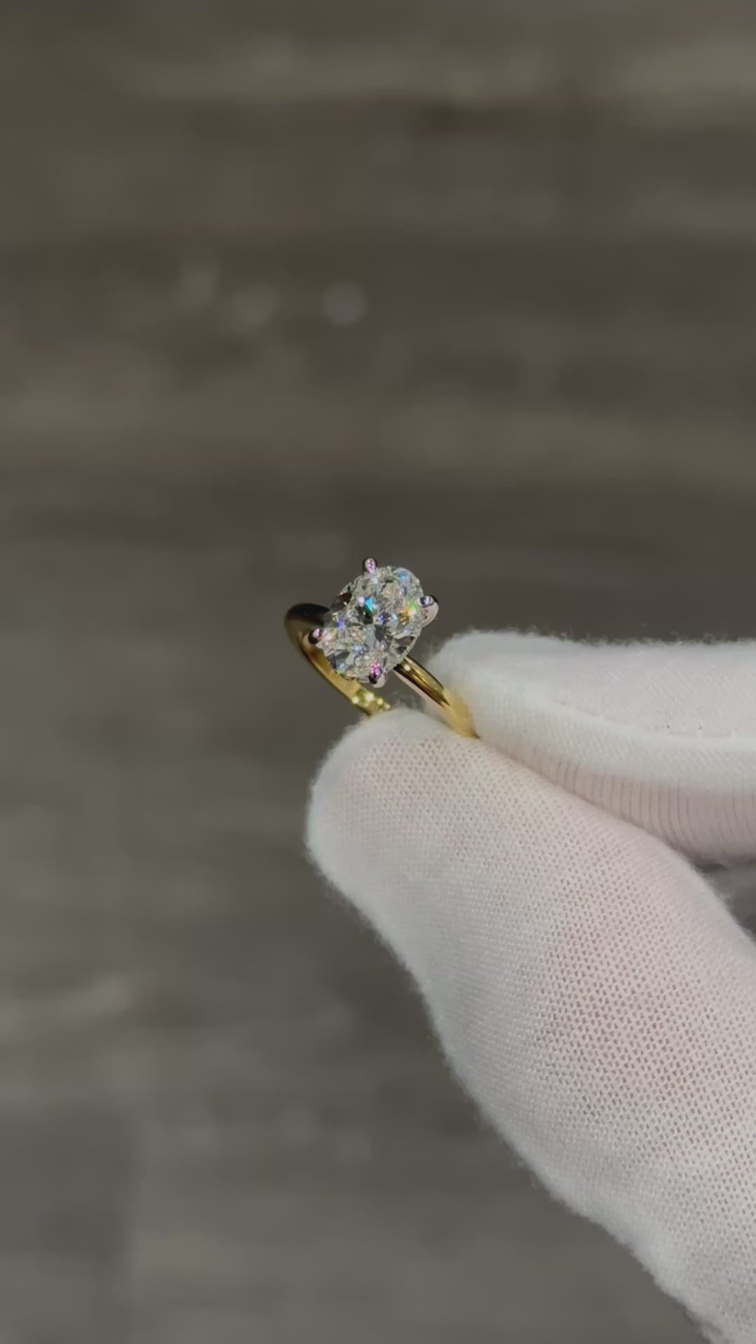 2.00ct Oval Lab-Grown Diamond Ring in Yellow Gold and Platinum 950