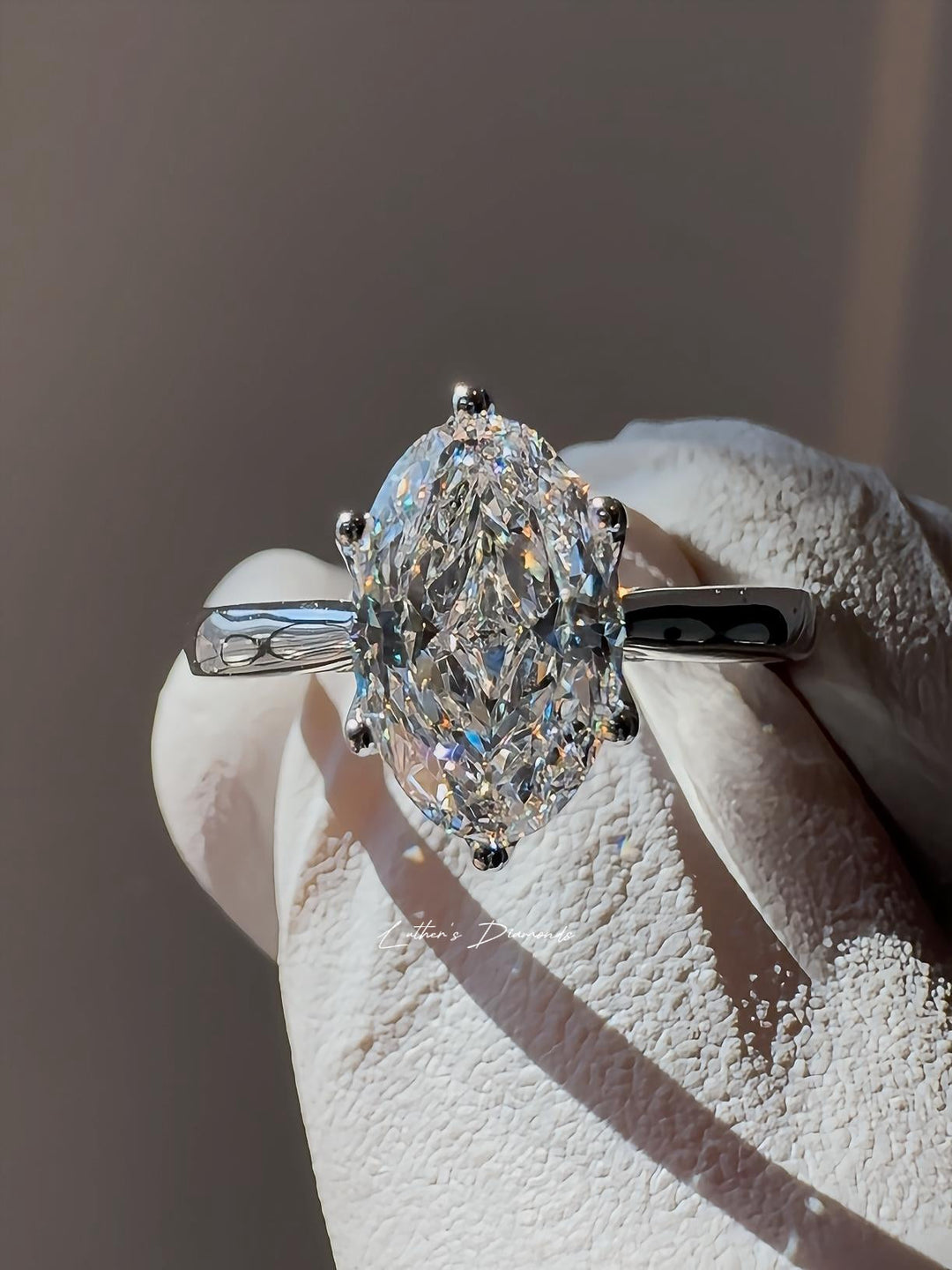 Luther’s Oval™ — Our Signature No Bow Tie Diamond