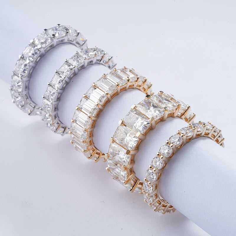 Women's Wedding Rings in Solid Gold