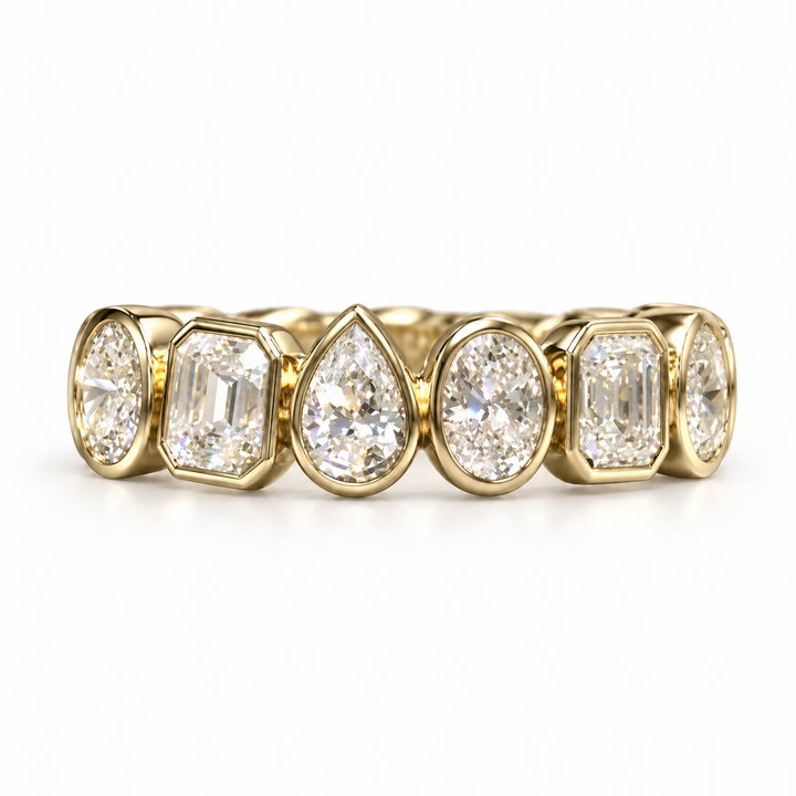 The Mosaic mixed-cut bezel diamond band in 14K yellow gold
