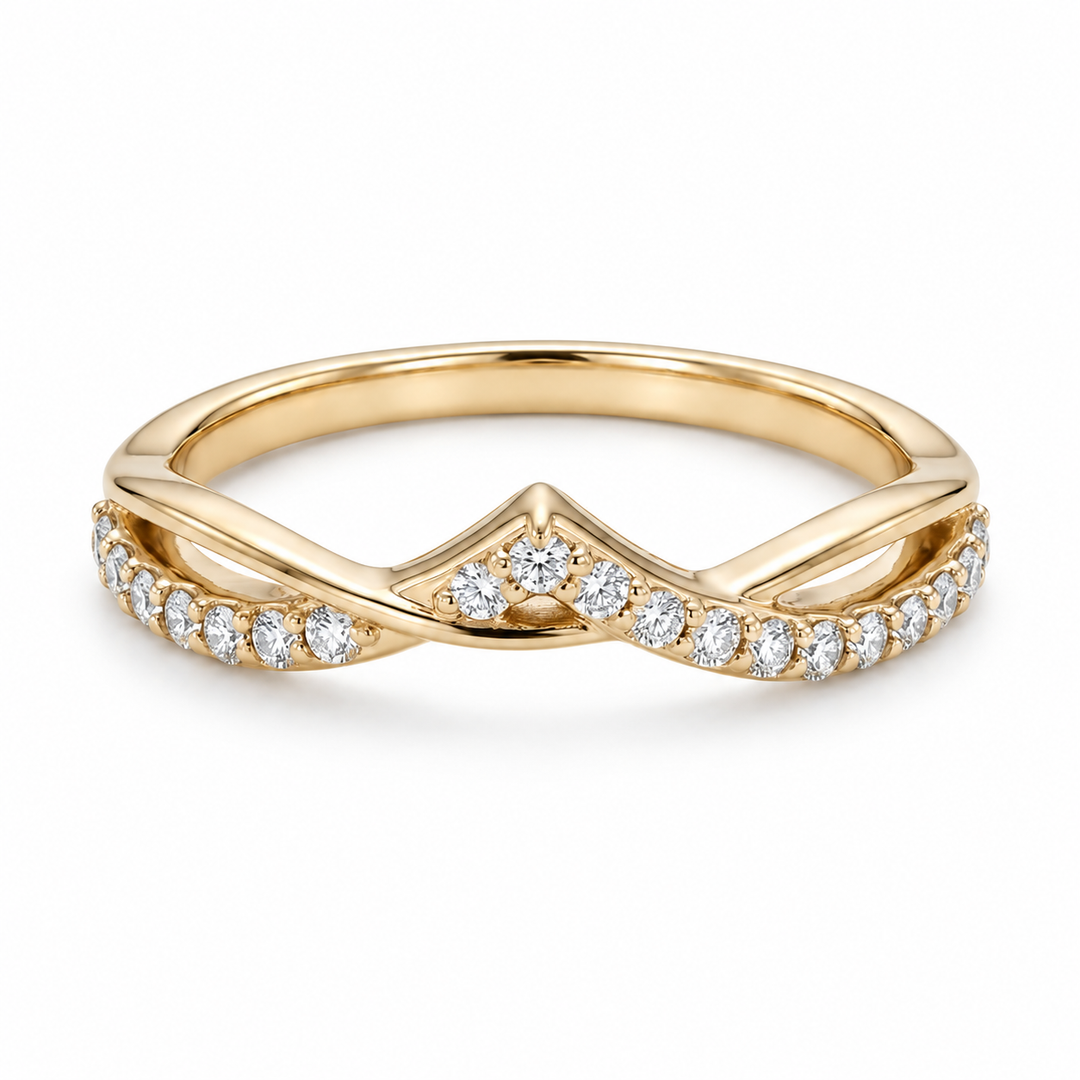 The Chevron Twist — 1.5mm Diamond Wedding Band (0.25ctw) in yellow gold