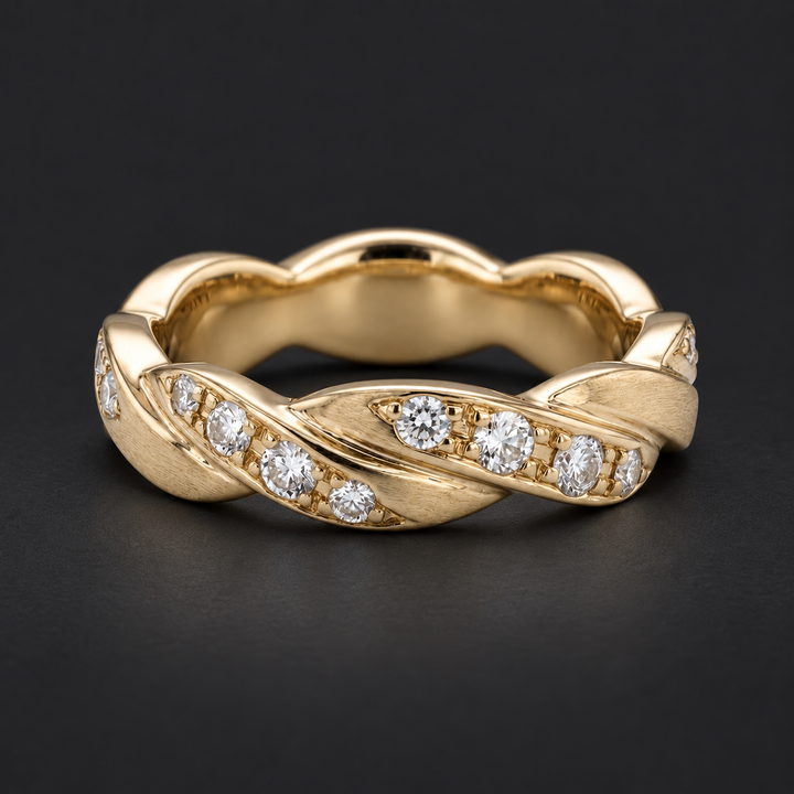 The Vine Twist — 5mm Diamond Wedding Band in yellow gold