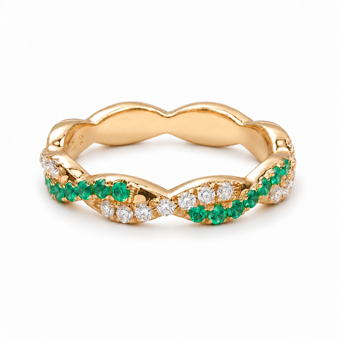 Colombian Emerald & Diamond Twist Band (3.2mm, 0.756ctw) in yellow gold