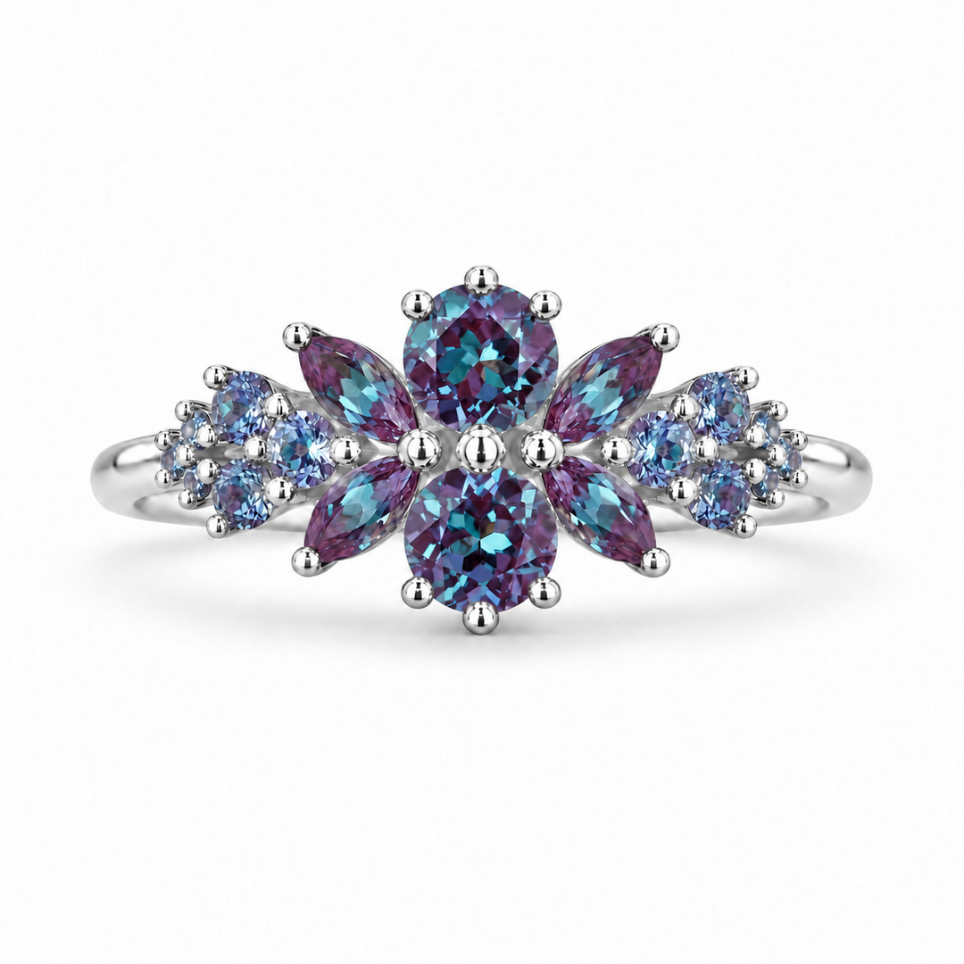 Roseraie Full Alexandrite Ring in platinum