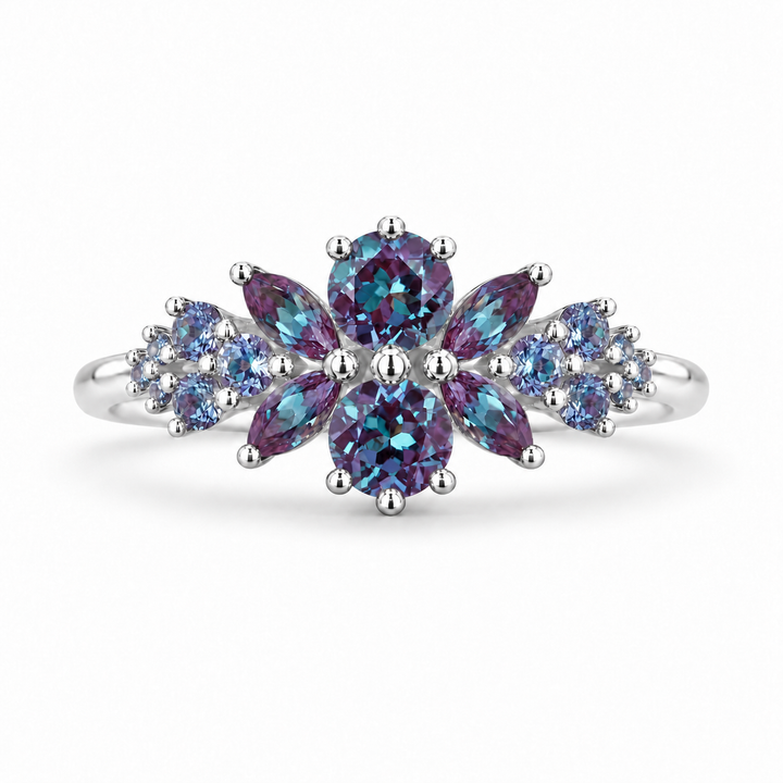 Roseraie Full Alexandrite Ring in white gold