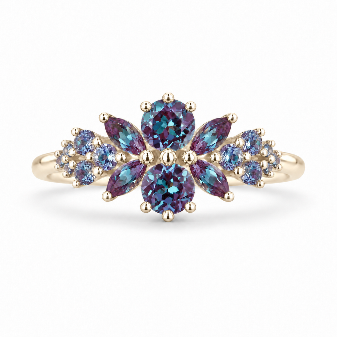 Roseraie Full Alexandrite Ring in yellow gold