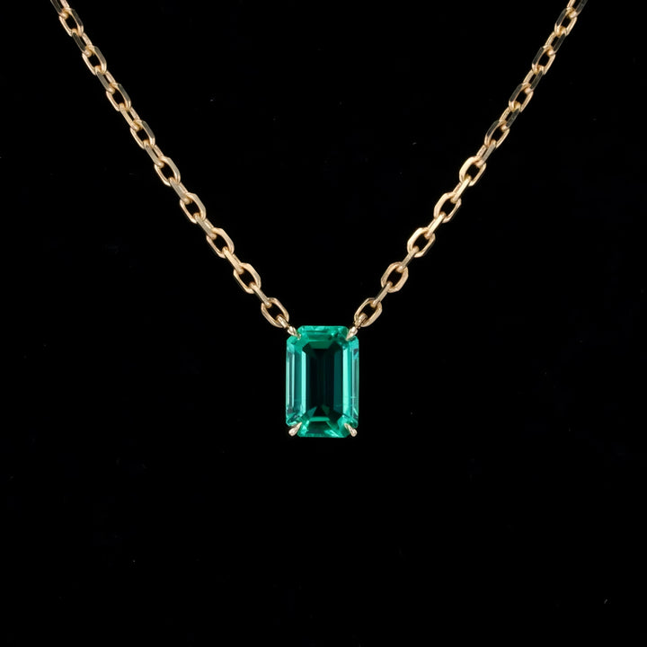 5x7mm, 1.00ct Lab-Grown Colombian Emerald Classic Pendant with Rolo Necklace in 14K Yellow Gold