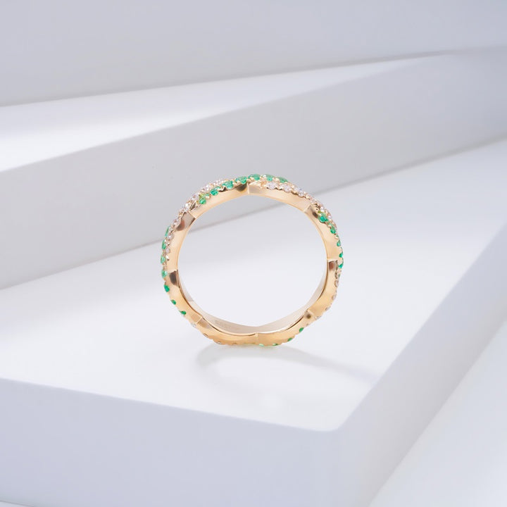 Colombian Lab-Grown Emerald and Moissanite Twist Band Ring in 14K Solid Yellow Gold