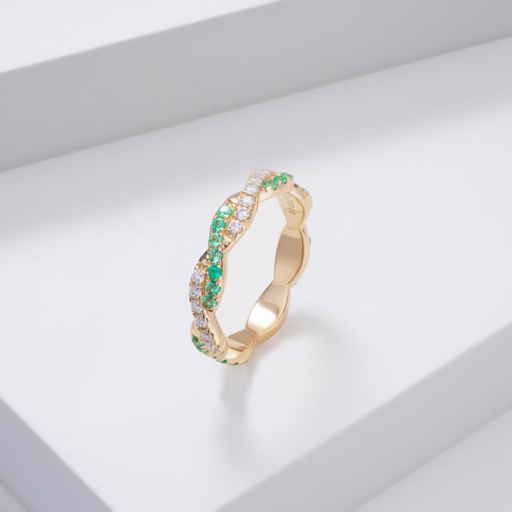 Colombian Lab-Grown Emerald and Moissanite Twist Band Ring in 14K Solid Yellow Gold