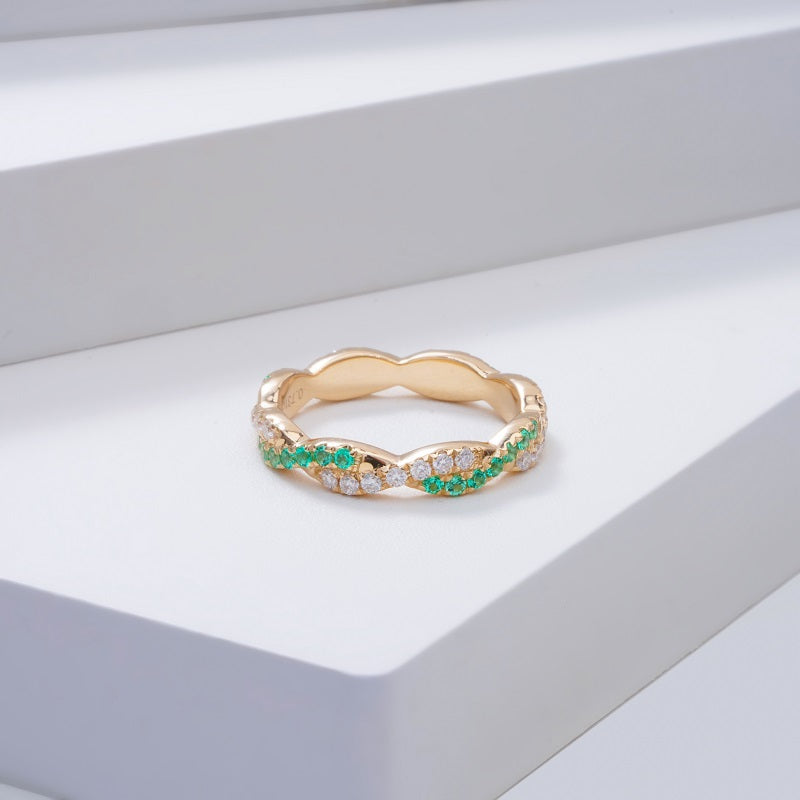Colombian Lab-Grown Emerald and Moissanite Twist Band Ring in 14K Solid Yellow Gold