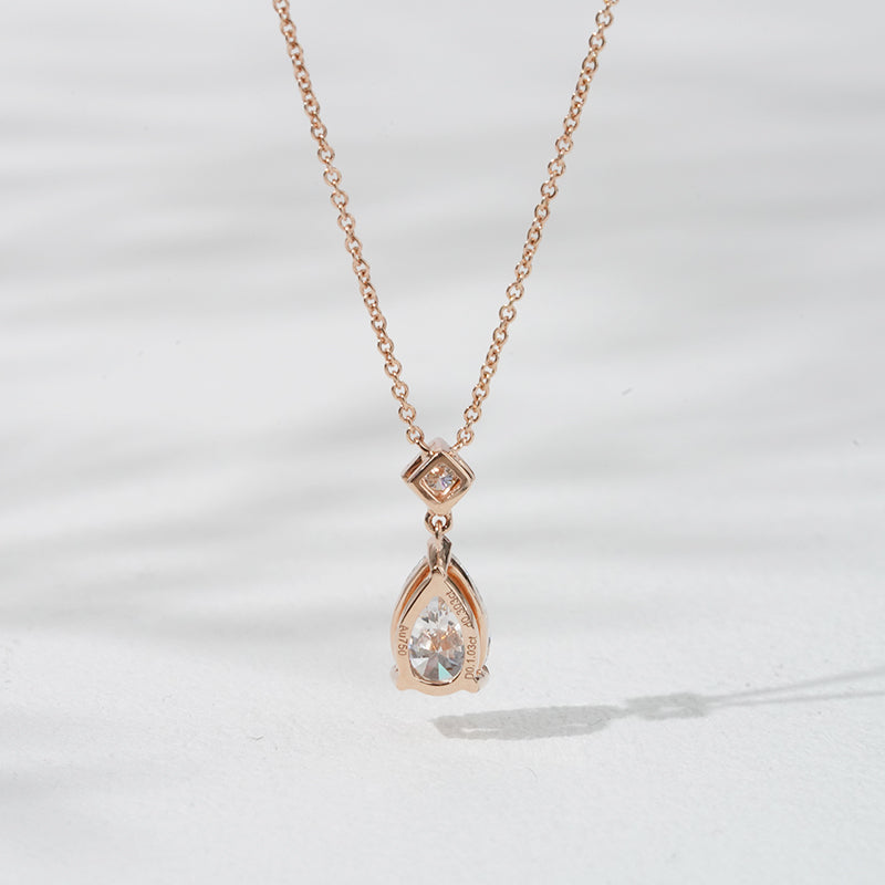 6*9mm, 1ct Pear Cut Pendant Diamond Necklace in 18K Solid Rose Gold