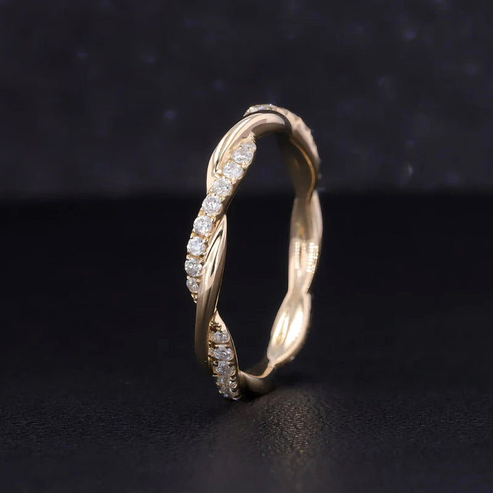 1.3mm Diamond Twist Wedding Band in 14K/18K Yellow Gold (0.20ctw)