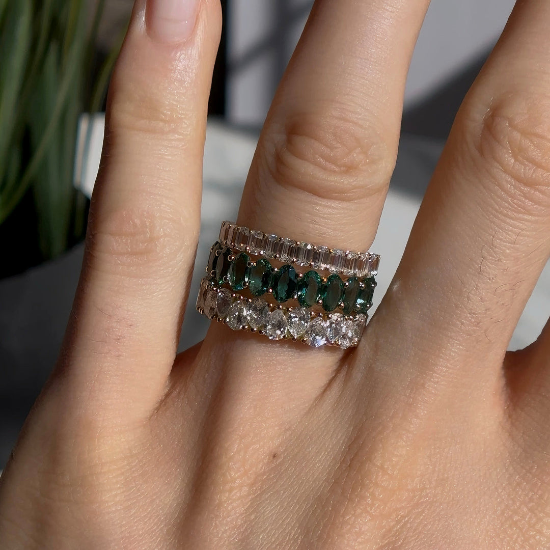 4.00ctw Oval Lab-Grown Zambian Emerald Eternity Band Ring in Yellow Gold