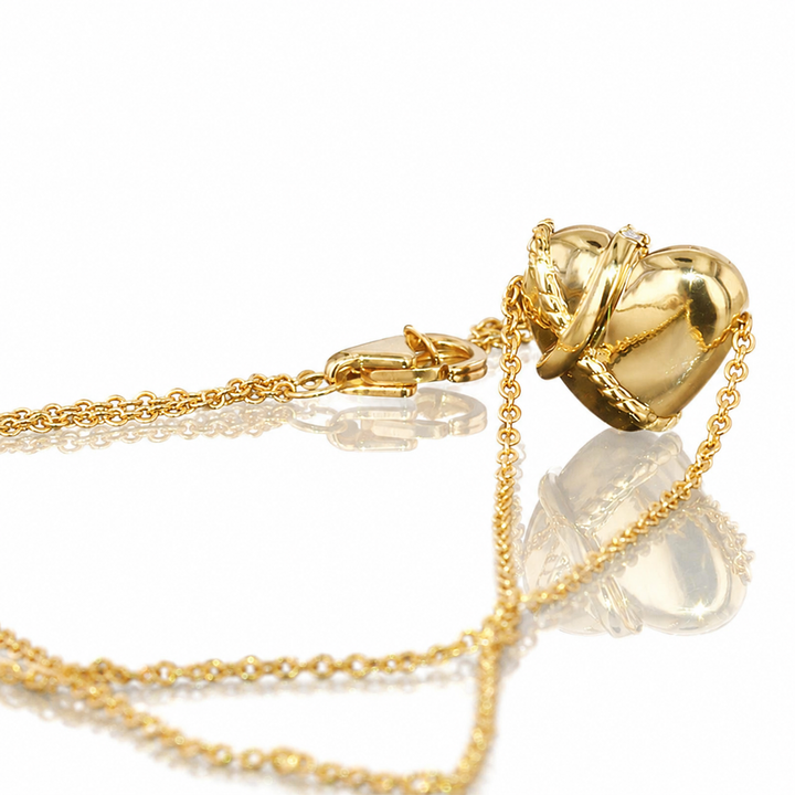 Gold Heart Diamond Pendent Necklace in 18K Solid Yellow Gold