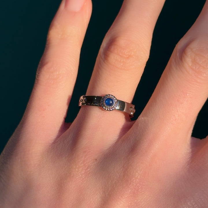 Customized™ 3.5mm, 0.23ct Cabochon Natural Sapphire Ring in 925 Sterling Silver