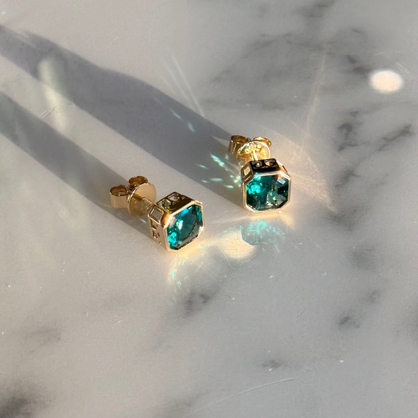 2.52ctw Lab-Grown Zambian Emerald Asscher-Cut Bezel-Set Stud Earrings in 18K Solid Yellow Gold