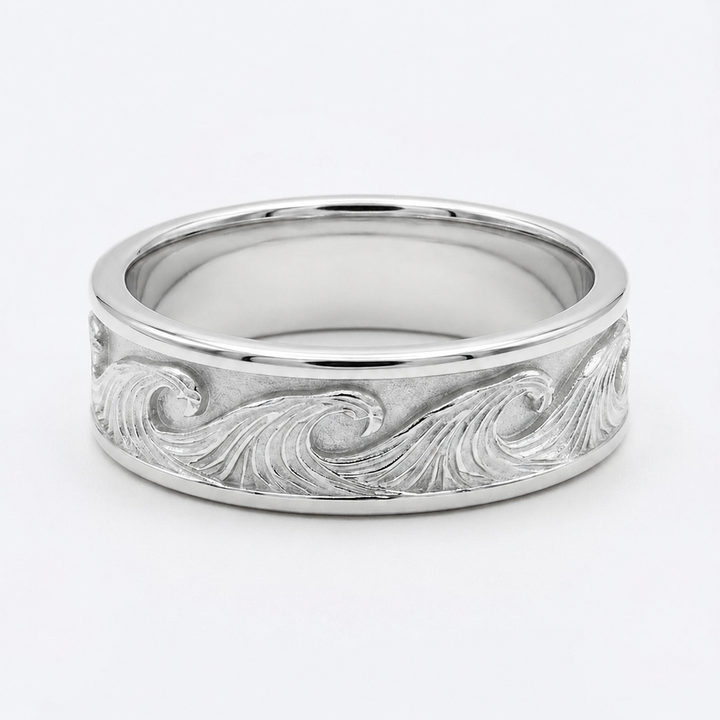 The Kanagawa — 7mm Ocean Wave Solid Gold Wedding Band