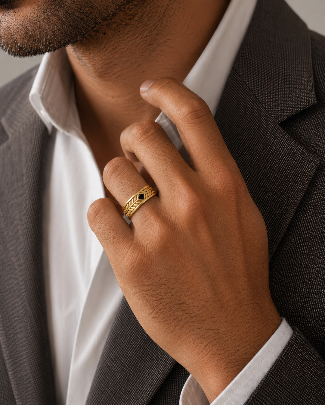 The Laurel Onyx — 5.5mm Solid Gold/Platinum Wedding Band