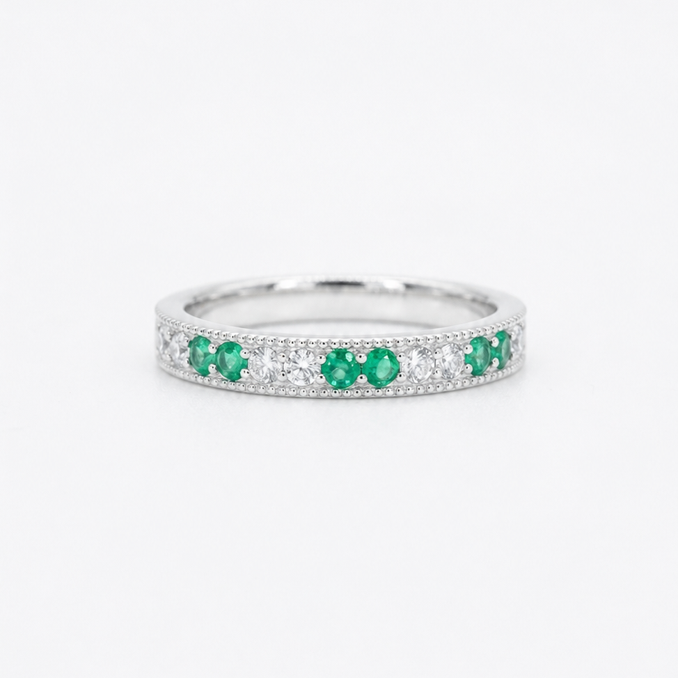 Colombian Emerald & Diamond Eternity Vintage Band (2.5mm, 1.00ctw)