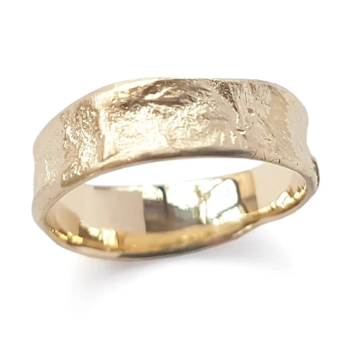 Hammered Gold Band Men's Ring in 14K Yellow Gold