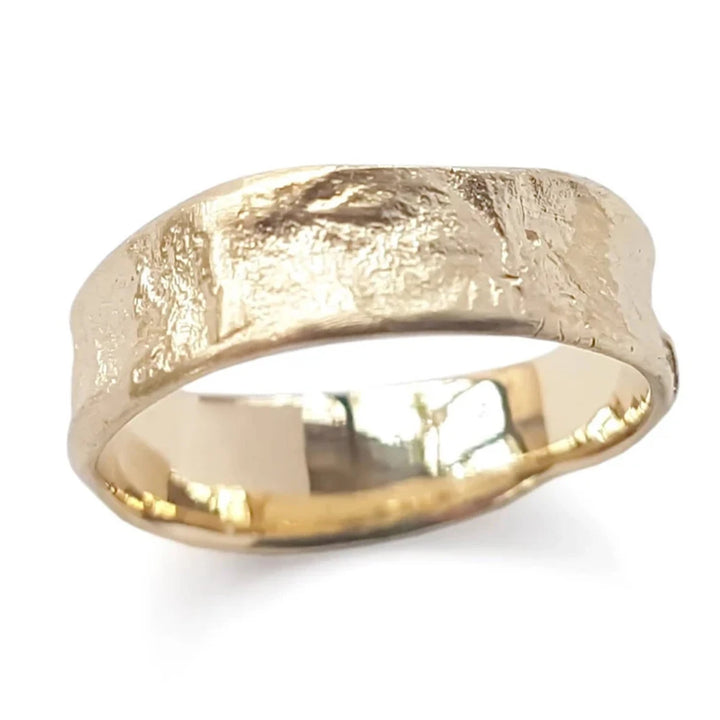 Hammered Gold Band Men's Ring in 14K Yellow Gold