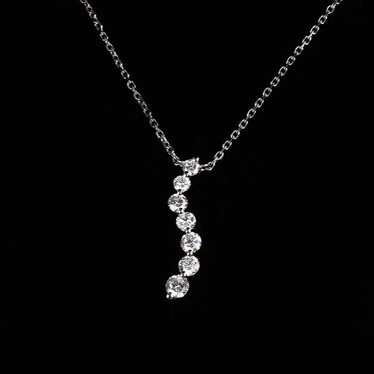 Seven Stone Pendant Diamond Necklace in 18K Yellow Gold – Luthers Diamonds