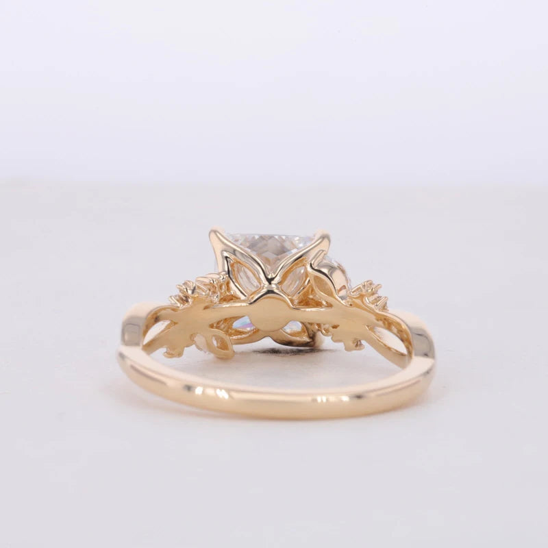 3.00ct Princess Cut Lab-Grown Diamond Vine Twist Ring in Yellow Gold