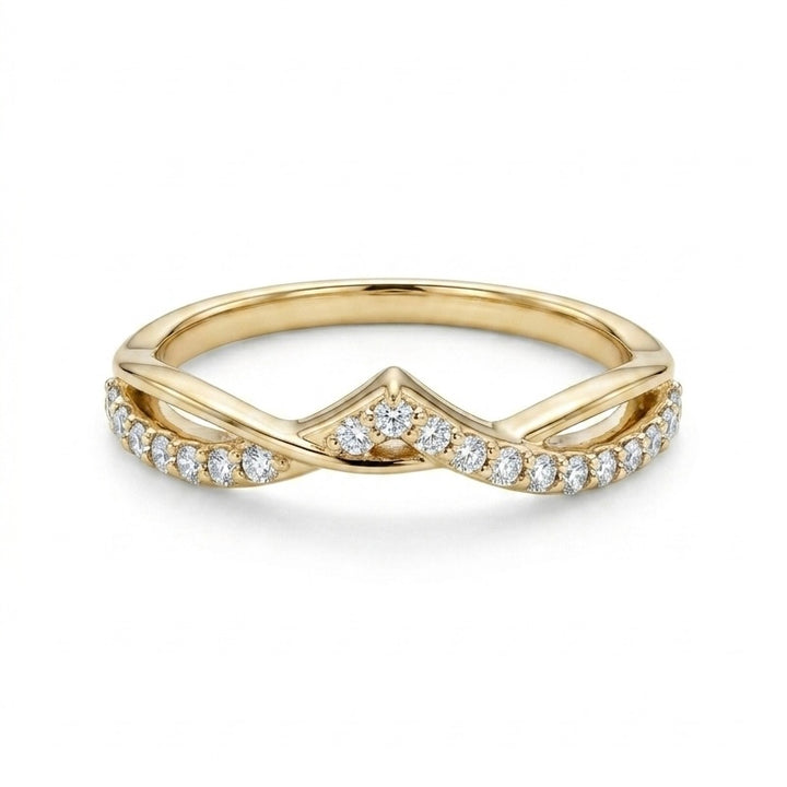 The Chevron Twist — 1.5mm Diamond Wedding Band (0.25ctw)
