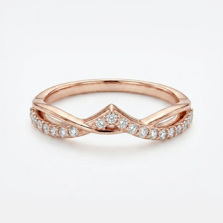 The Chevron Twist — 1.5mm Diamond Wedding Band (0.25ctw)