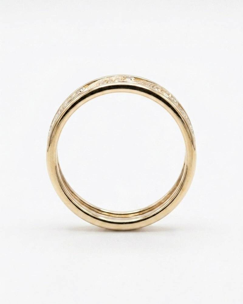 The Kanagawa — 7mm Ocean Wave Solid Gold Wedding Band