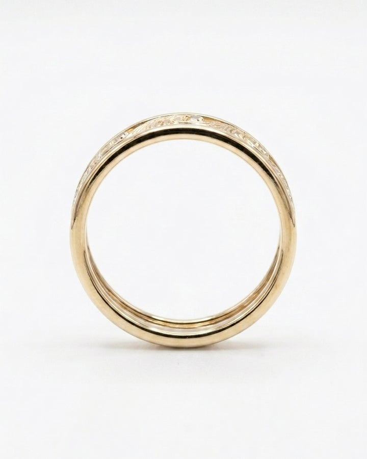 The Kanagawa — 7mm Ocean Wave Solid Gold Wedding Band