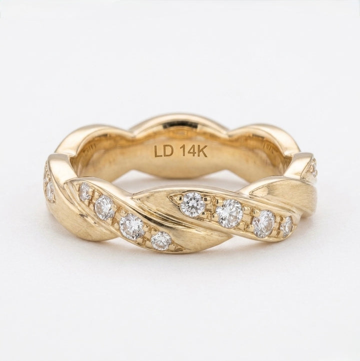 The Vine Twist — 5mm Diamond Wedding Band