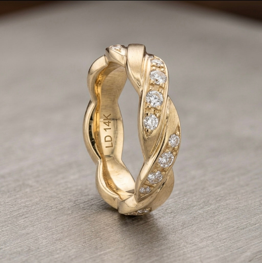 The Vine Twist — 5mm Diamond Wedding Band
