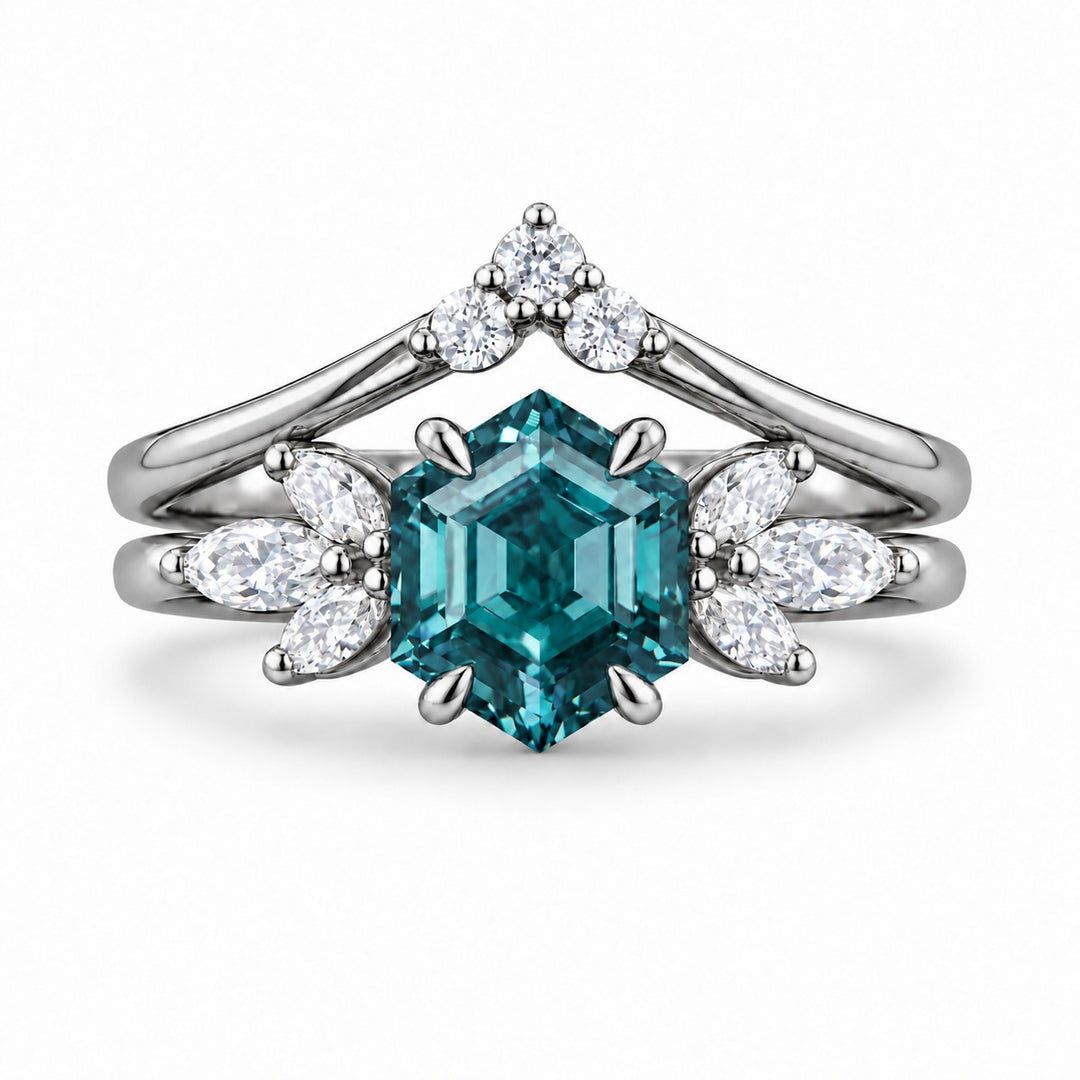 The Astra — Hexagon Alexandrite Ring in platinum, in daylight