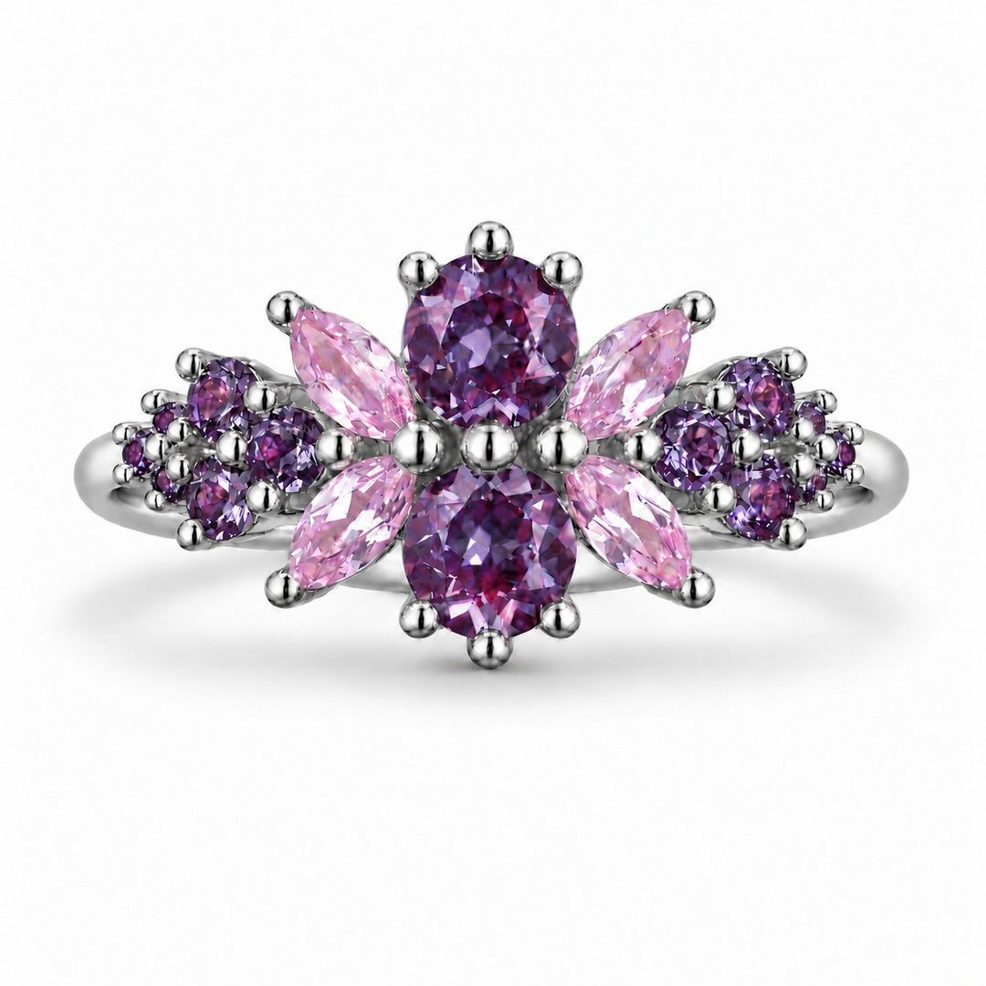 Roseraie Alexandrite & Pink Sapphire Ring in platinum, in warm light