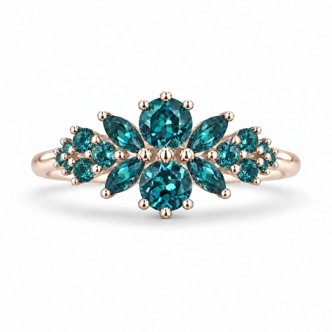 Roseraie Alexandrite & Pink Sapphire Ring in 14K rose gold (Full Alexandrite), in daylight
