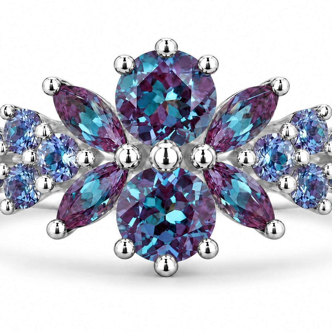 Roseraie Alexandrite & Pink Sapphire Ring in 14K white gold (Full Alexandrite), close-up