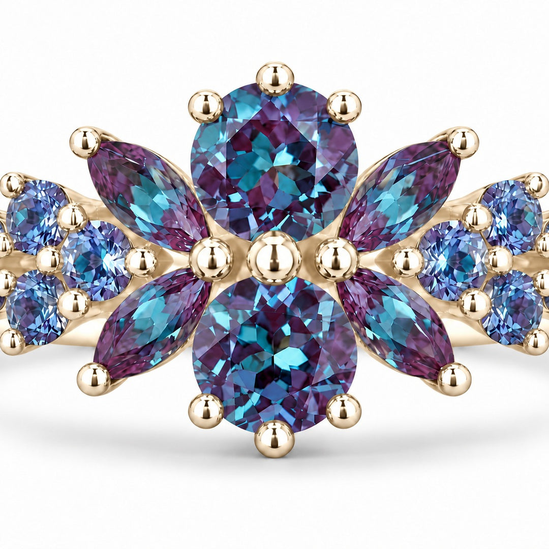 Roseraie Alexandrite & Pink Sapphire Ring in 14K yellow gold (Full Alexandrite), close-up