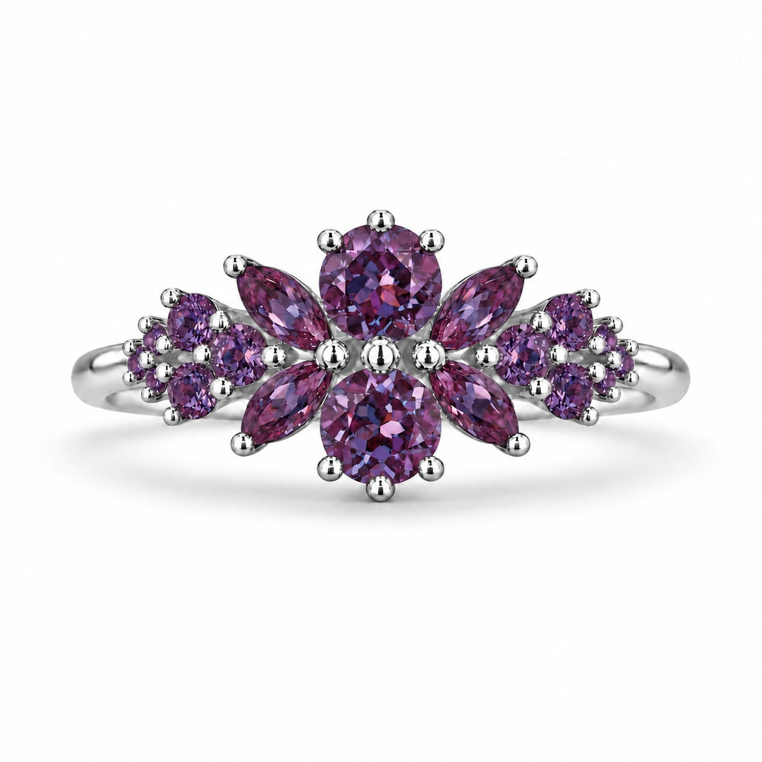 Roseraie Alexandrite & Pink Sapphire Ring in platinum (Full Alexandrite), in warm light