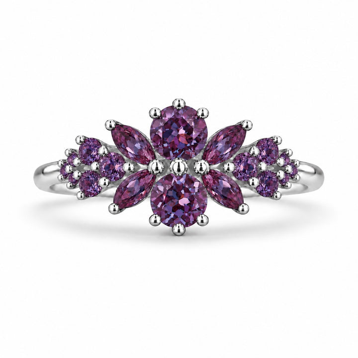 Roseraie Alexandrite & Pink Sapphire Ring in platinum (Full Alexandrite), in warm light