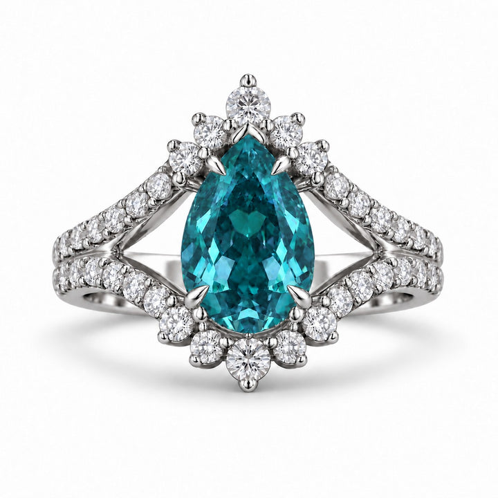 The Eye — Pear Alexandrite Diamond Ring in platinum, in daylight