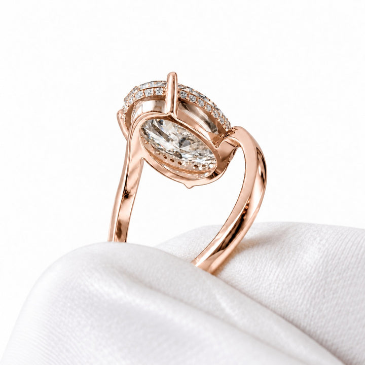 The Arcadia in 14K rose gold, underside close-up
