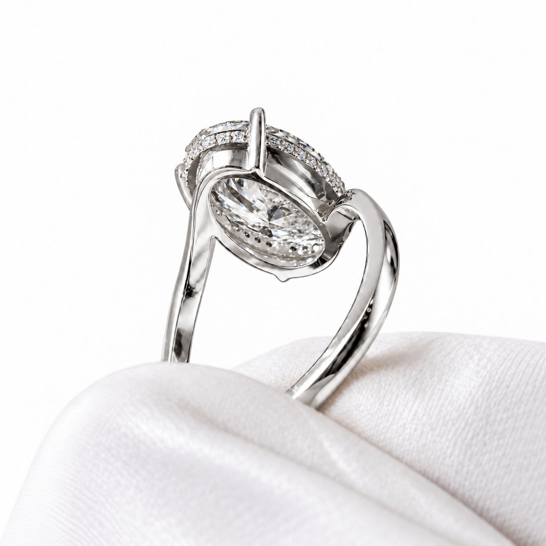 The Arcadia in 14K white gold, underside close-up