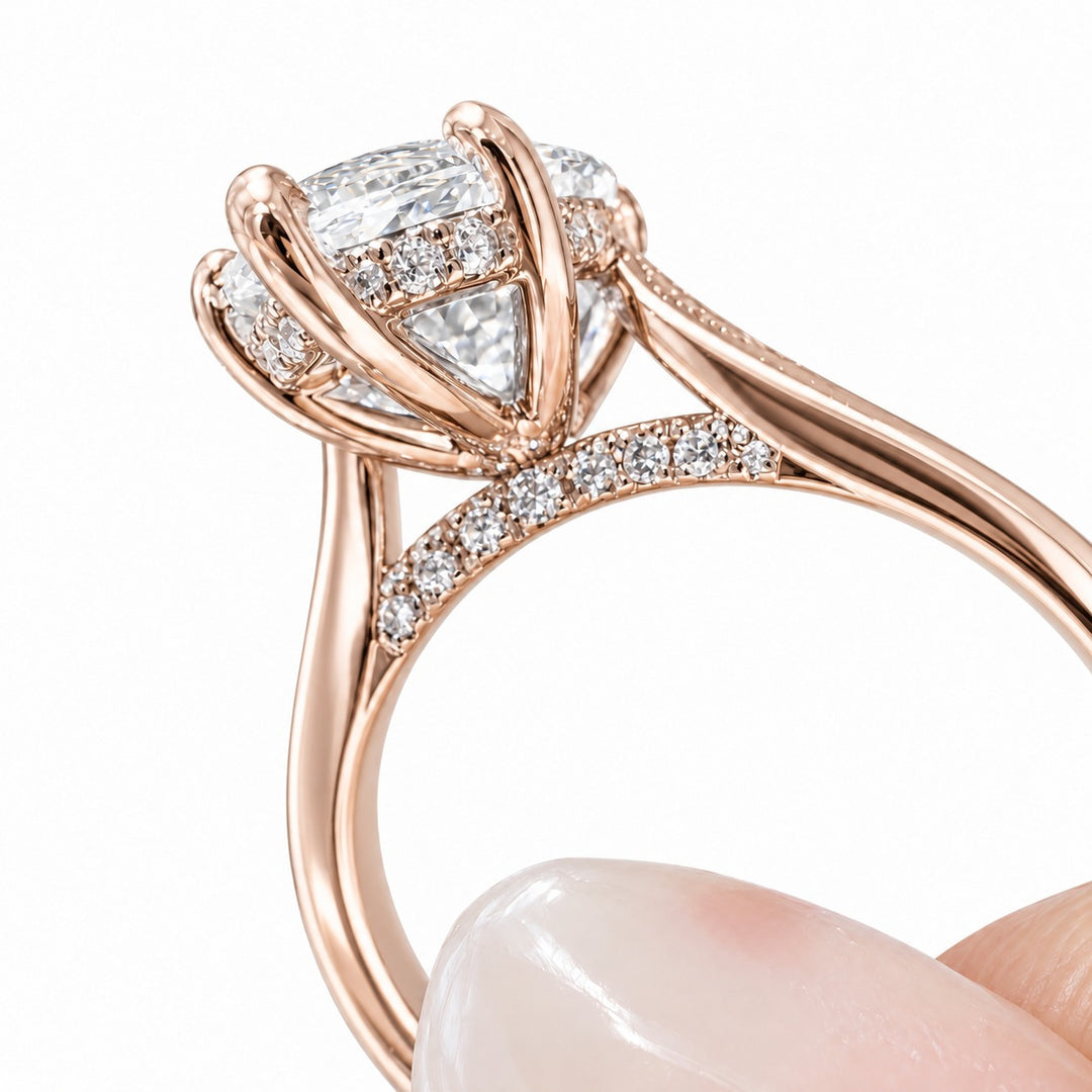 The Aurora in 14K rose gold, close-up detail