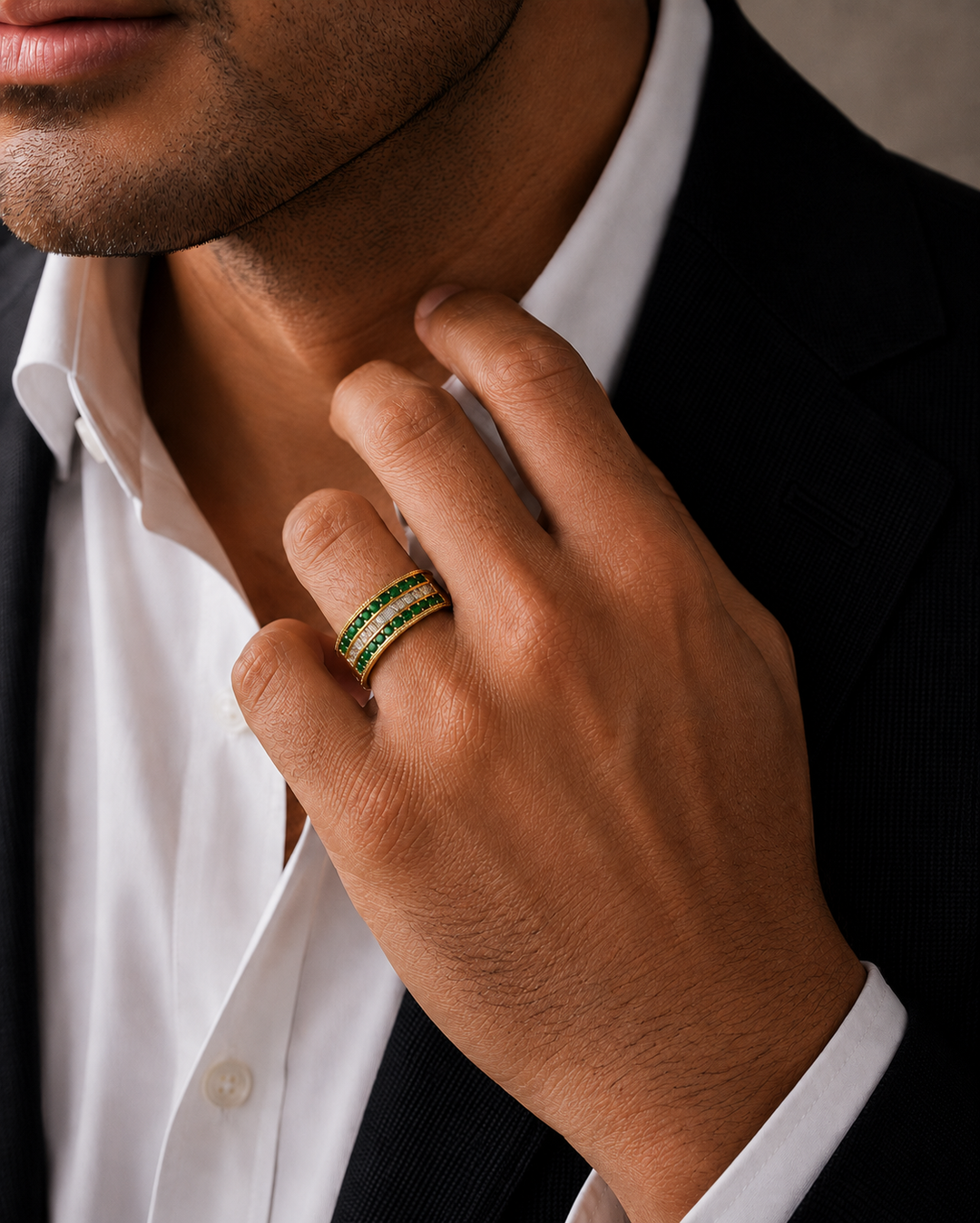 Colombian Emerald & Diamond Eternity Vintage Band (6.5mm)