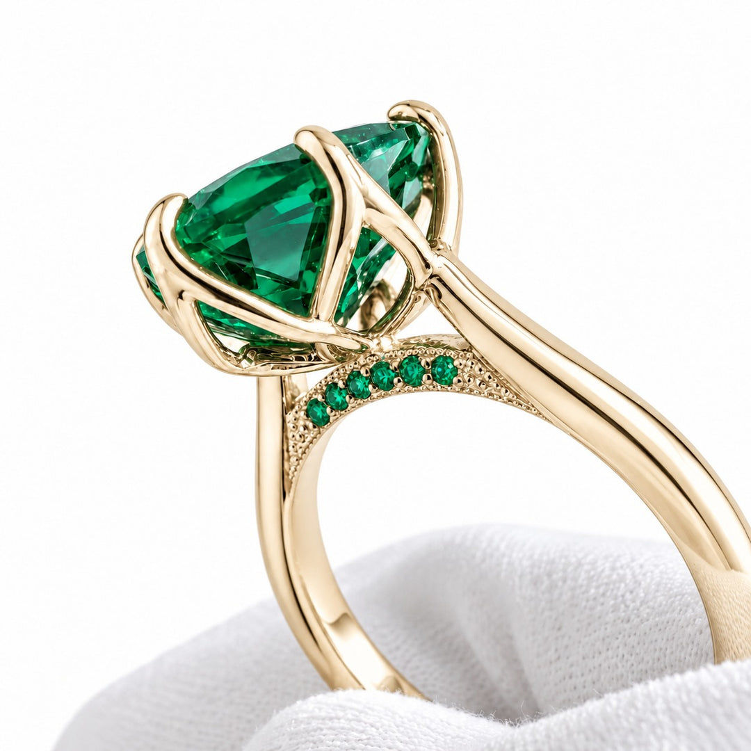 The Lotus Lace — Pear Emerald Ring (Petal Setting) in 14K yellow gold, detail