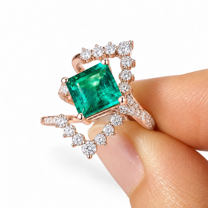 The Verdant Crown — Diamond Halo Emerald Ring (Twist Band) in 14K rose gold, detail