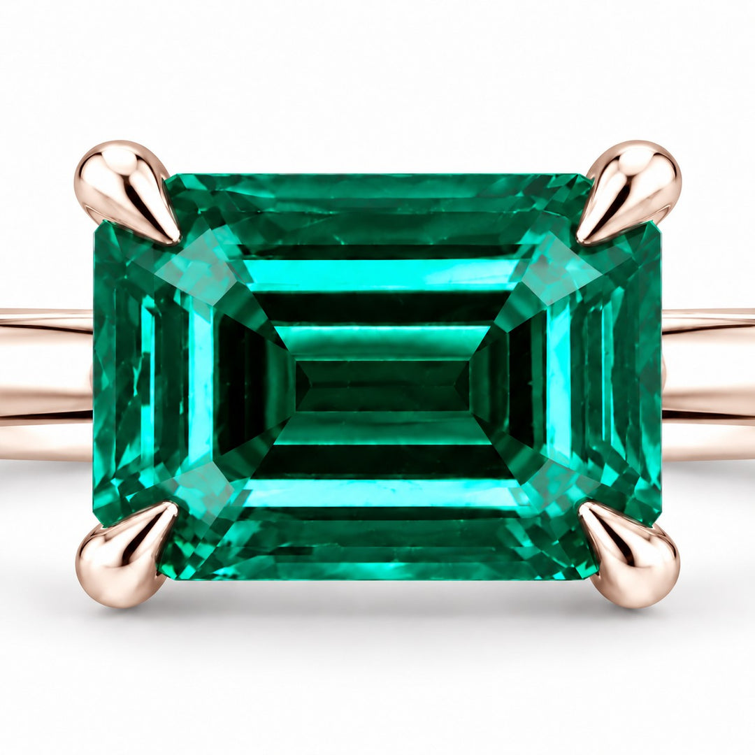 The Linea — Emerald Ring in 14K rose gold, stone and setting detail
