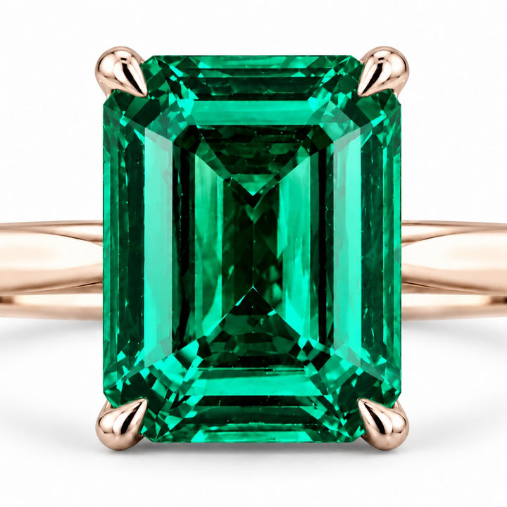 The Prime — Emerald Ring in 14K rose gold, stone and setting detail